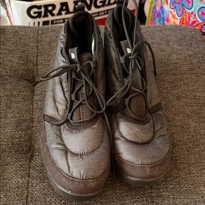 The North Face Men's Dark Gray Sneakers